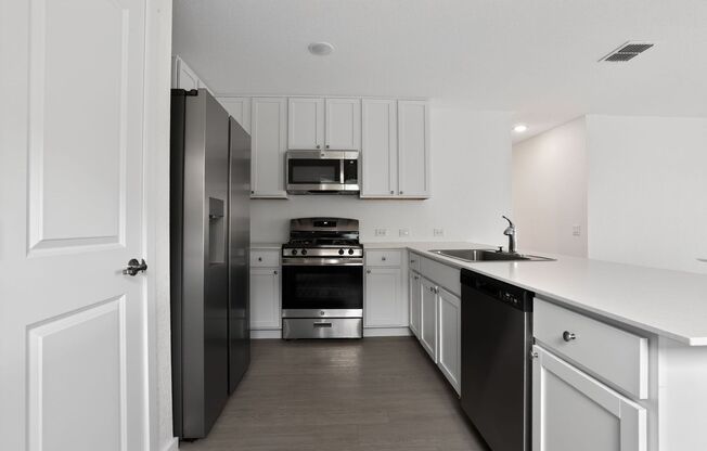 Private Bedroom for Rent – 5 Minutes from Texas A&M–San Antonio!