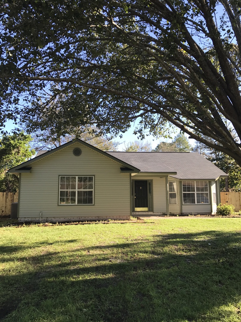 Spacious 3-Bedroom Home with Modern Upgrades - 611 Demere Street, Hinesville, GA