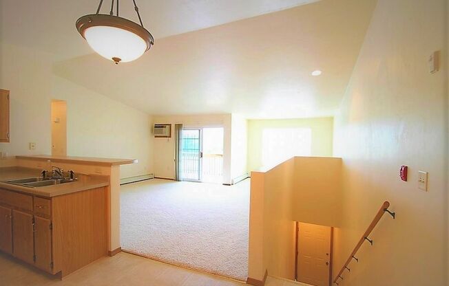2 beds, 1 bath, 1,075 sqft, $1,445, Unit 1608-01