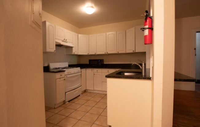 4 beds, 1.5 baths, $5,167, Unit 62 Egmont St. #1