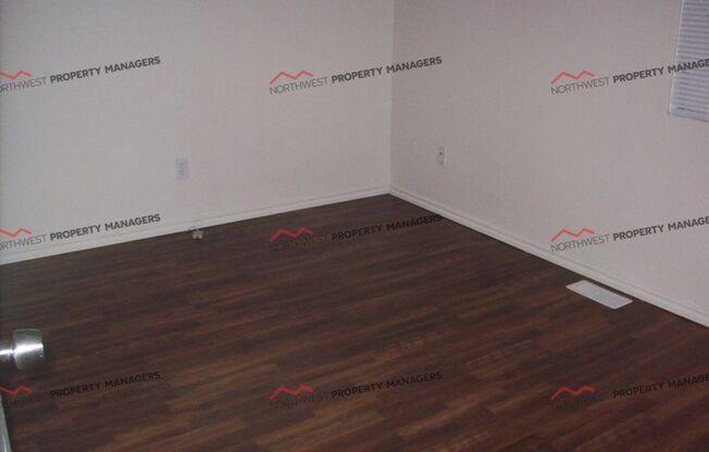 STATUS: *AVAILABLE*   | R163A | $1795