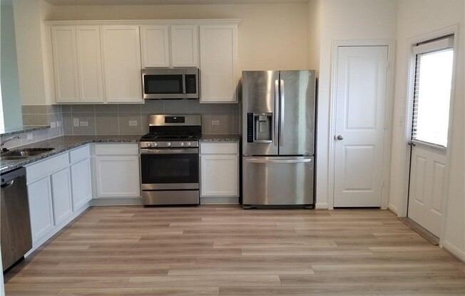 1264 WHIPPLETREE TRL