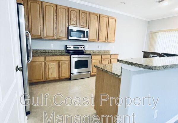 2827 SUNCOAST LK BLVD