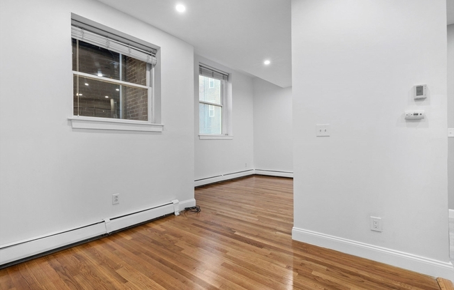 Studio, 1 bath, 500 sqft, $2,300, Unit D