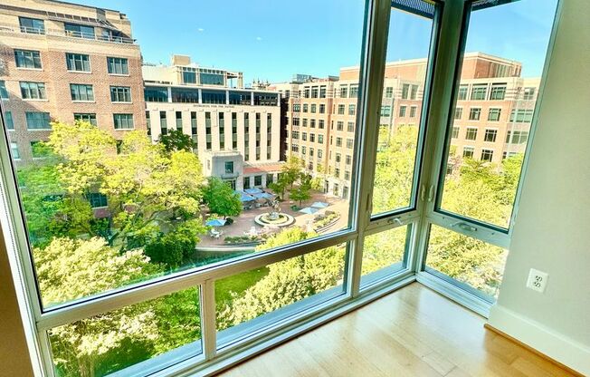 1 bed, 1 bath, $2,995, Unit 720