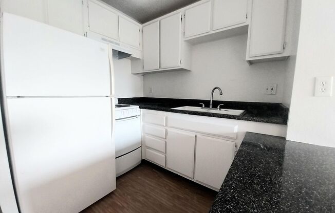 1 bed, 1 bath, 525 sqft, $2,135, Unit 2P