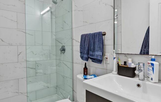 1 bed, 1 bath, 700 sqft, $2,700, Unit 4B