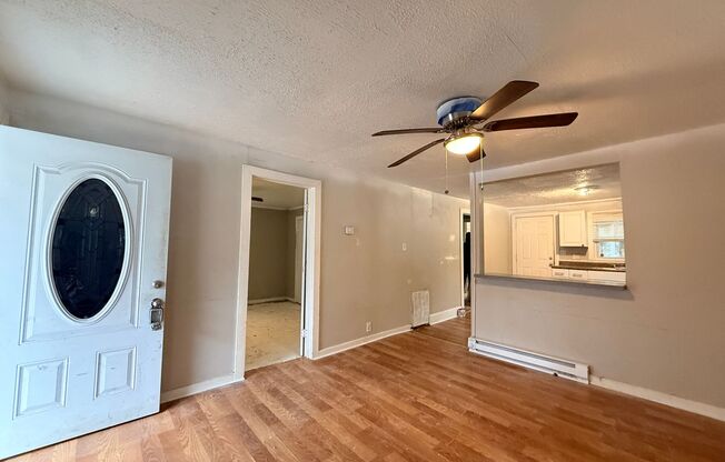 COMING SOON! 2 Bed House! Making it ready for you!