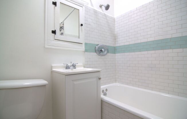 Studio, 1 bath, 450 sqft, $1,595, Unit Unit #101