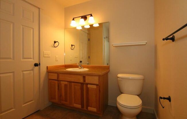 935 Forest Glen Drive