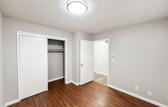 1 bed, 1 bath, 625 sqft, $1,100, Unit 27