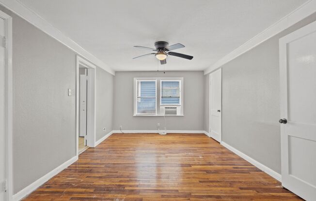 4020 Ave O 1/2