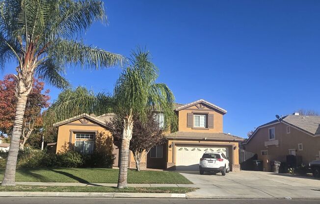 4 Bedroom 3 Bathroom Home in Hemet