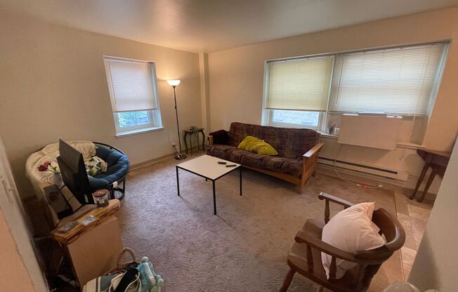 1 bed, 1 bath, $895, Unit 413