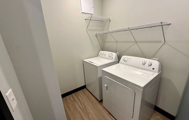 1 bed, 1 bath, $1,355, Unit 310