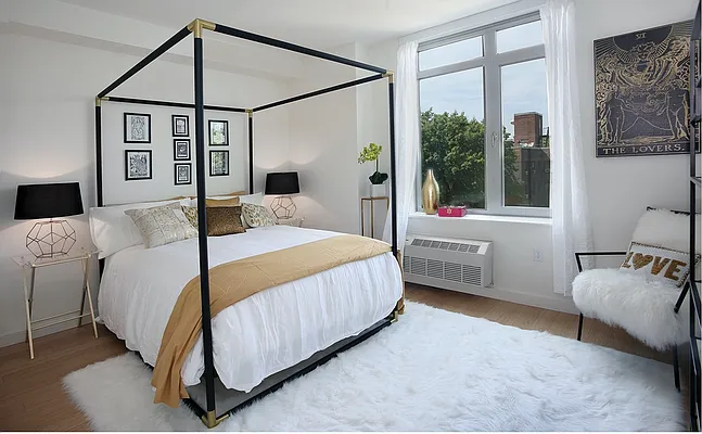 Studio, 1 bath, $4,212, Unit 6R