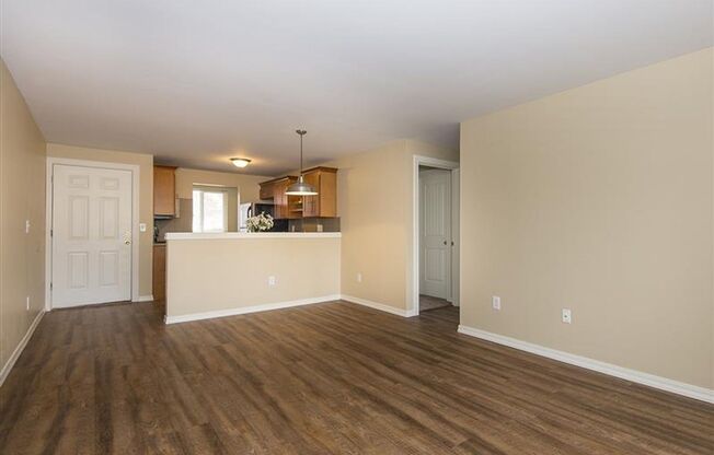 17685 NW Concordia Court #6 - Move in Special!!  1st Month's Rent FREE!!