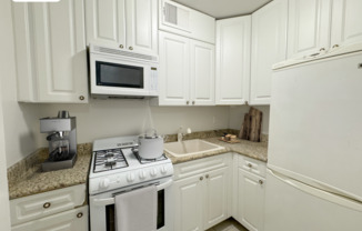 Studio, 1 bath, $2,849, Unit 4R