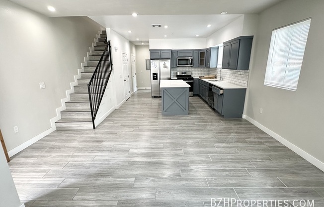 1123 BROWNING BLVD