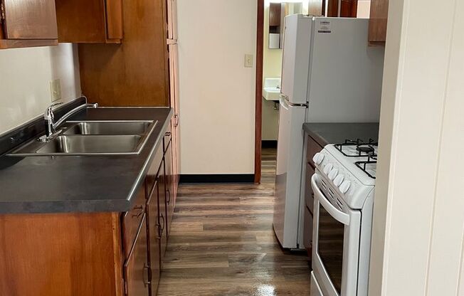 1 bed, 1 bath, 500 sqft, $845, Unit 110