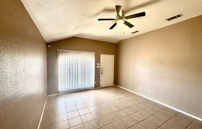 3 beds, 2 baths, 1,282 sqft, $1,295, Unit B