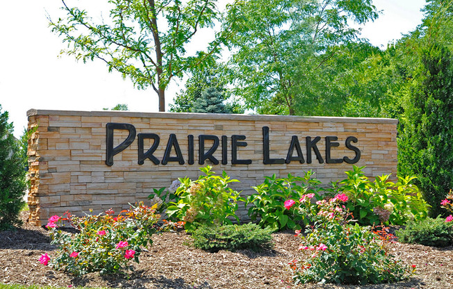 Entrance Sign at Prairie Lakes Apartments, Peoria, IL