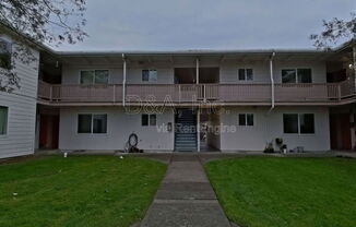 960 NORTHWEST CLEVELAND AVE