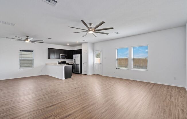 575 Gabbro Gardens, Maxwell, Texas 78656