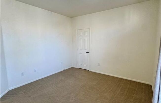 2 beds, 2 baths, $1,550, Unit Building 1