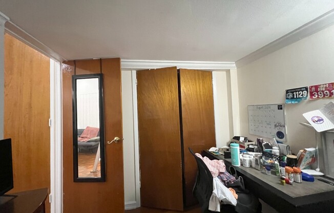 1 bed, 1 bath, $3,500, Unit 1E