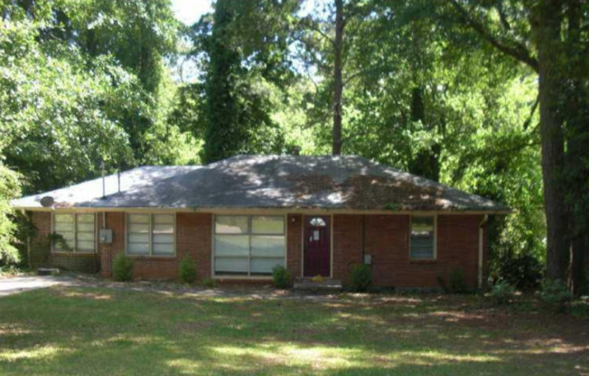 3 bed and 2.5 bath in Decatur!