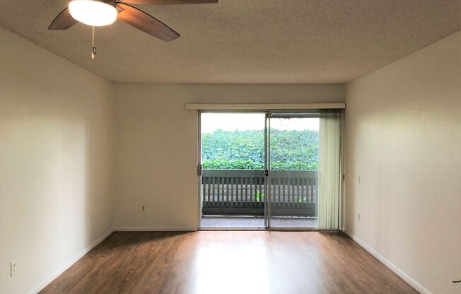1 bed, 1 bath, $2,200, Unit #137