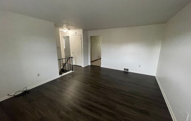 1805-1807 Belasco Ave