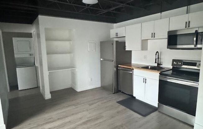 1 bed, 1 bath, 525 sqft, $975, Unit UNIT 1106