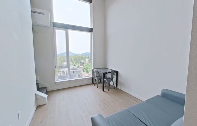 1 bed, 1 bath, 487 sqft, $1,490, Unit 512