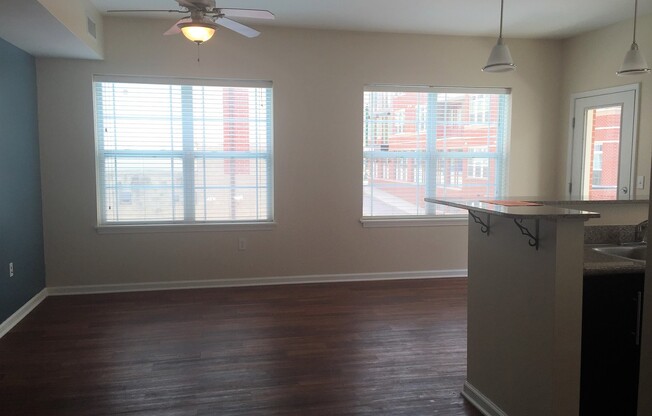 2 beds, 2 baths, 1,173 sqft, $2,640, Unit 202