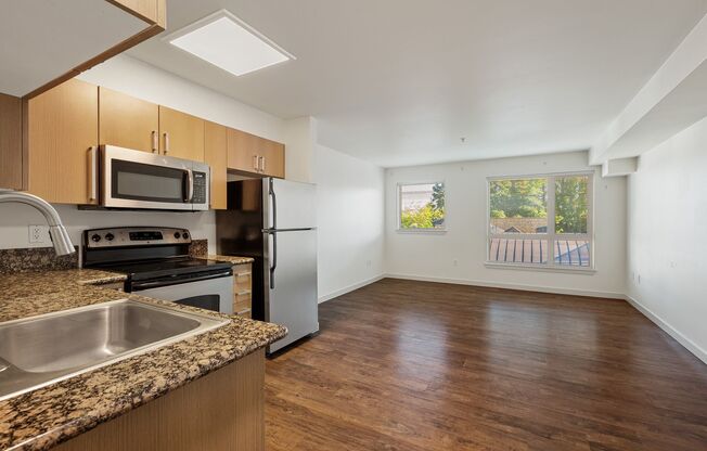 Studio, 1 bath, 461 sqft, $1,550, Unit 308
