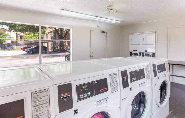 Laundry Center at Preston Oaks Apartments in Dallas, Texas