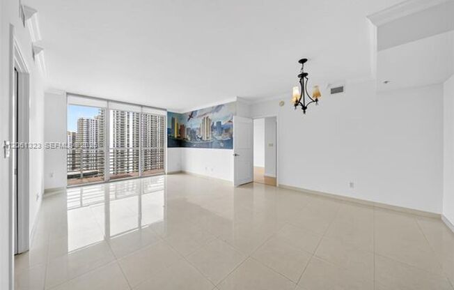 325 S Biscayne Blvd cu-2219, Miami, FL 33131