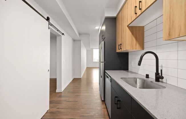 1 bed, 1 bath, 627 sqft, $2,150, Unit 701