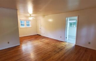 3 beds, 1 bath, $1,400