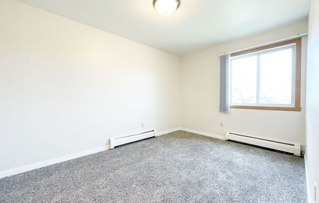 2 beds, 1 bath, 645 sqft, $815, Unit 411-6