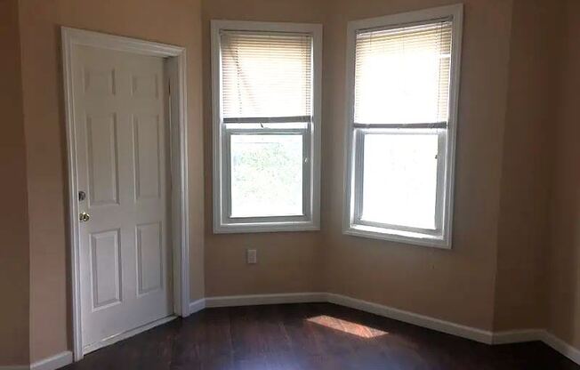 735 S 15th St Apt 2