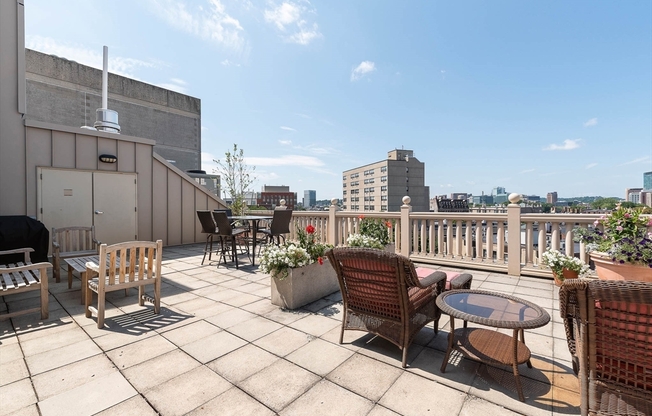 2 beds, 2 baths, 1,187 sqft, $5,800, Unit 304