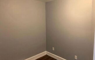 2 beds, 1 bath, $975