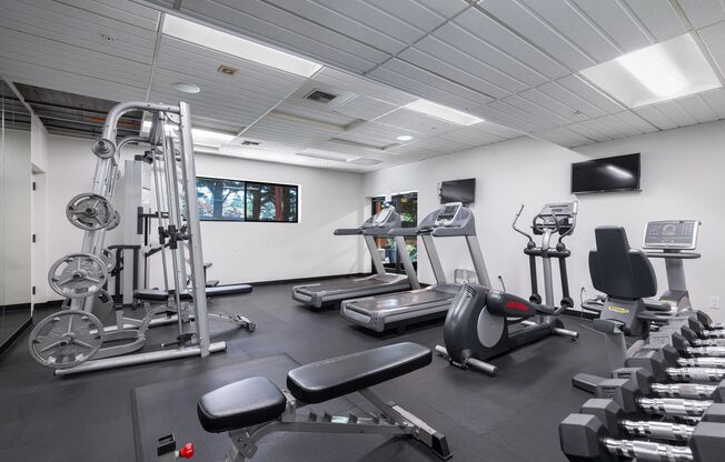 2 beds, 1 bath, 950 sqft, $1,799, Unit 109