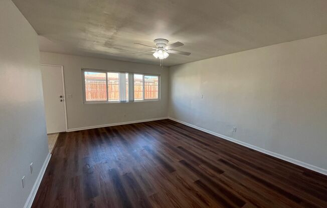 2 beds, 1 bath, 900 sqft, $2,395, Unit 13522 1/2