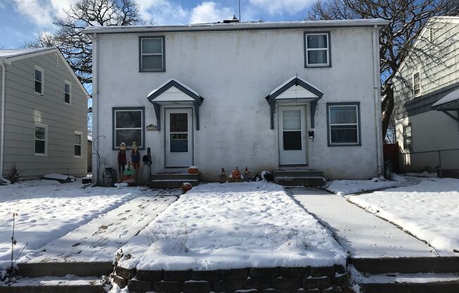 708-710 1st Ave S