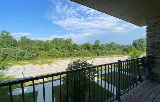 3 beds, 2 baths, 1,381 sqft, $2,371, Unit 2119-201