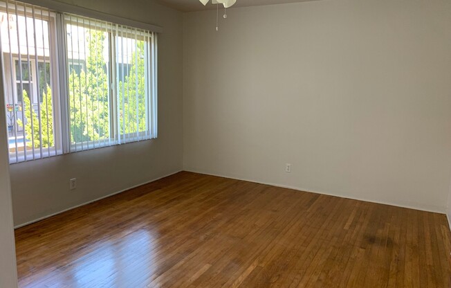 1 bed, 1 bath, 709 sqft, $1,995, Unit 30-04